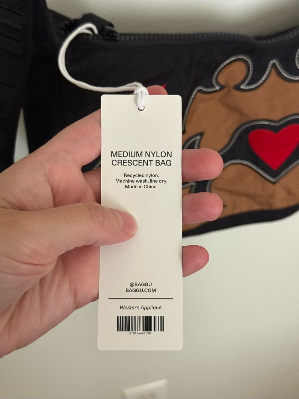 Baggu Medium Nylon Crescent Bag - Picture 4 of 5